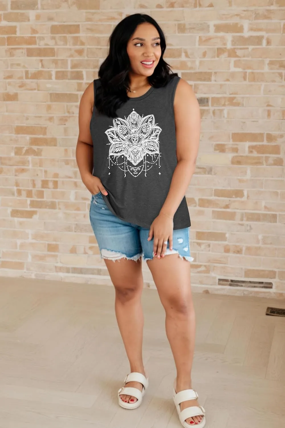 JOELLYUS Women Plus Size Tank Tops Summer Sleeveless Top Crew Neck Casual Blouse Oversized Shirts