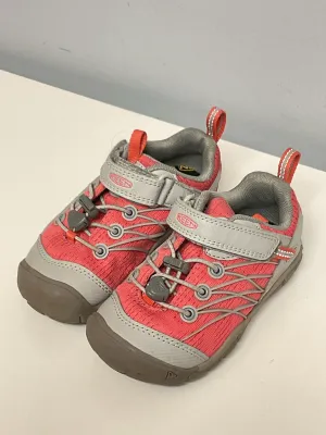 Keen Child Shoe Size 9 Coral Shoes