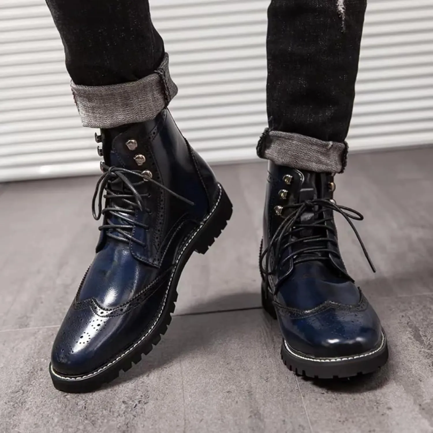 Mens Retro Brogue Leather Lace-Up High Top Ankle Boots Casual Vintage Wingtip Chukka Dress Boots for Business Office Daily Formal