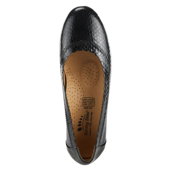 Spring Step Ahmeria Pump Black Patent