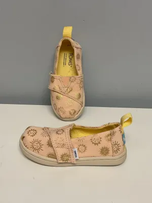 Toms Child Shoe Size 7 PEach & Gold Shoes