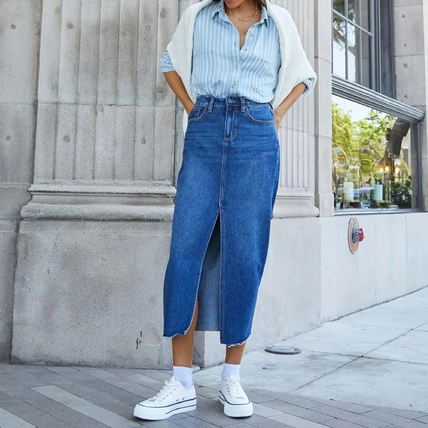 Women Casual High Waisted Denim Maxi Skirts Vintage Frayed Hem Split A-Line Long Jean Skirts with Pockets