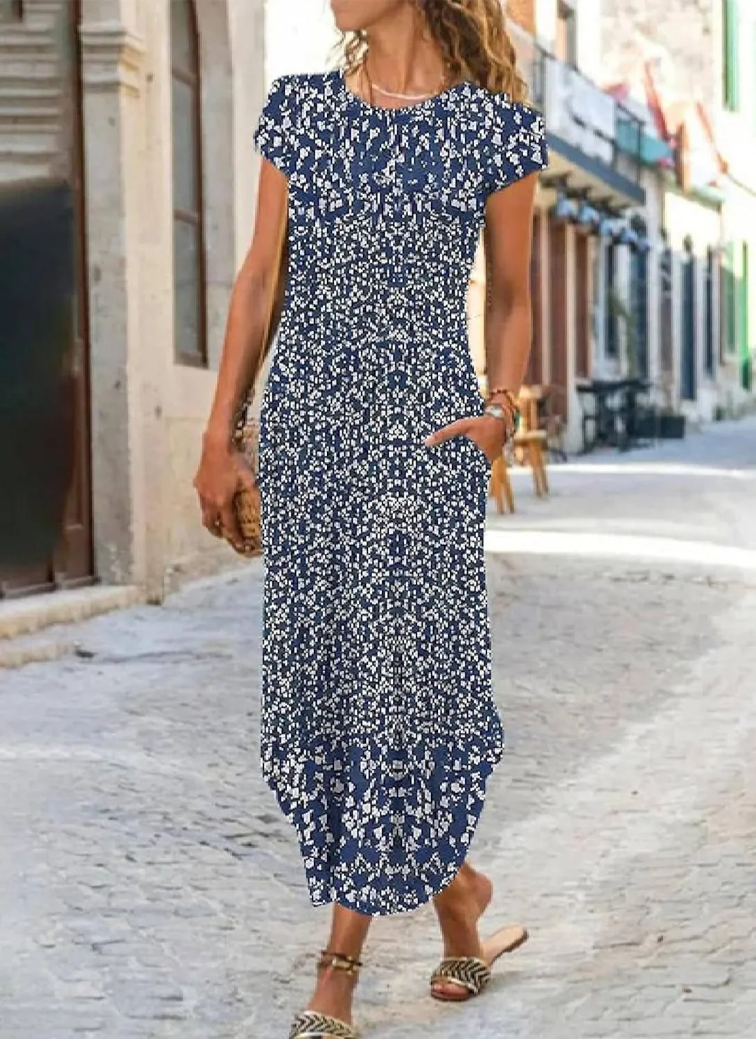 Women's 2025 Summer Floral Maxi Dress Shift Beach Dress Vacation Dress Trendy Crew Neck Garden Party Outfits