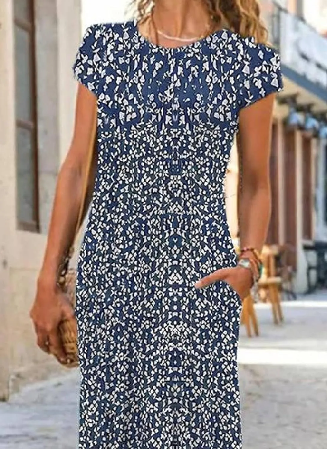 Women's 2025 Summer Floral Maxi Dress Shift Beach Dress Vacation Dress Trendy Crew Neck Garden Party Outfits